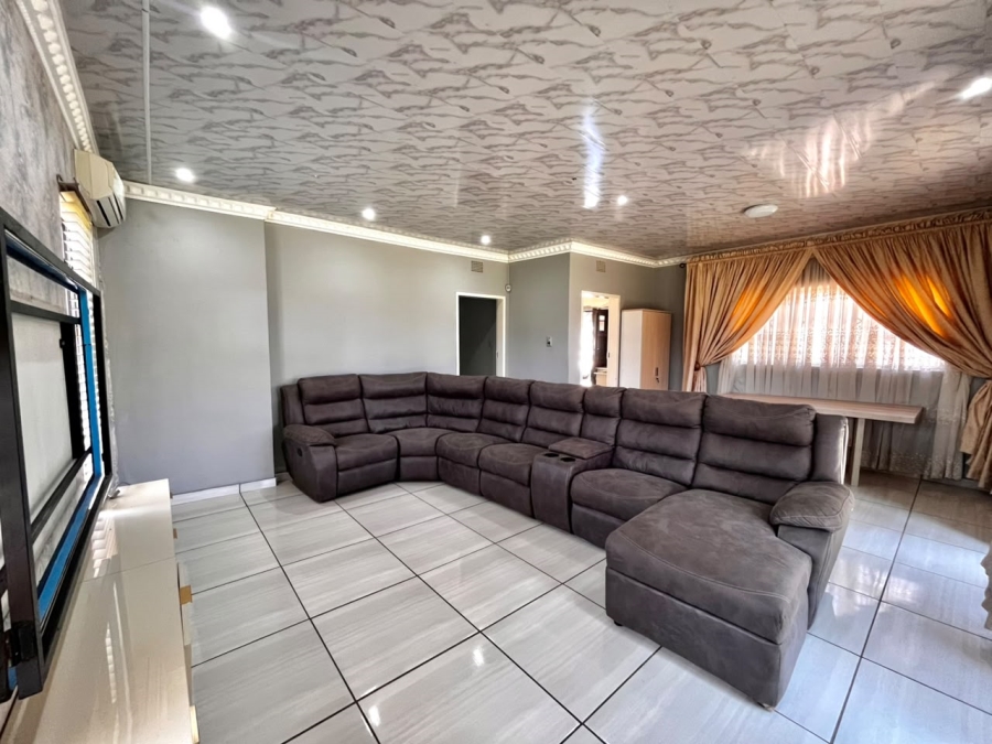 3 Bedroom Property for Sale in Rustenburg North North West